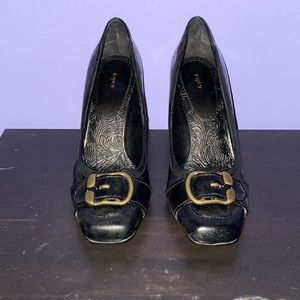 Apt. 9 black 3-in heels